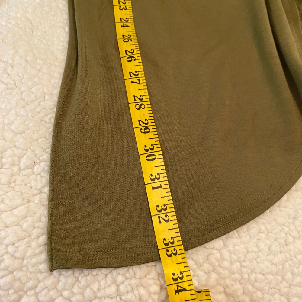 Matilda Jane olive colored size large capris.   NWT - Picture 4 of 10